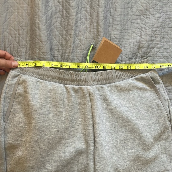 COPY - North Face Mens Tech Pant Jogger Tapered Leg Relaxed Fit - Picture 5 of 5